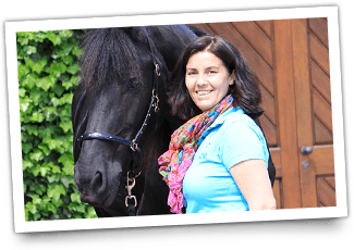 Fee van Daalen bietet Kinesiologie für Pferde am Niederrhein